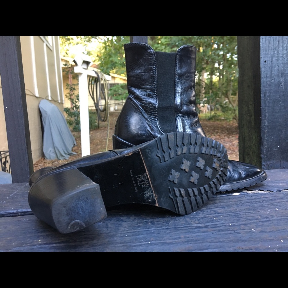 Joan & David - Picture 2 of 3